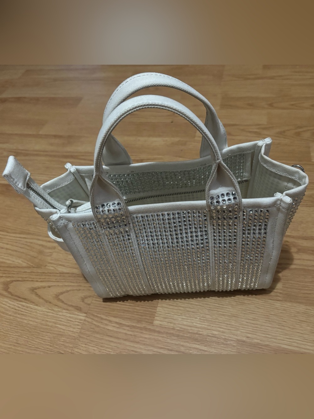 Marc Jacobs White Crystal-Embellished Tote - Picture 6 of 10